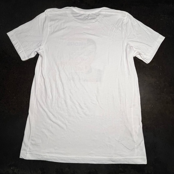 White t shirt "Women Belong in all places", L - Picture 3 of 4